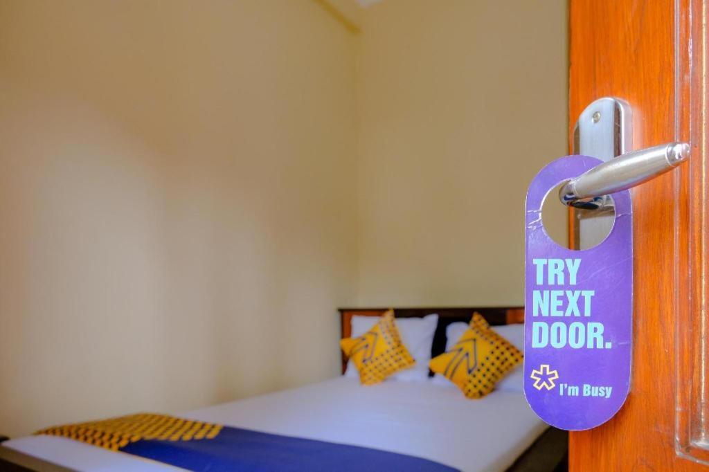 Oyo 2826 Panderman Residence Blitar Εξωτερικό φωτογραφία