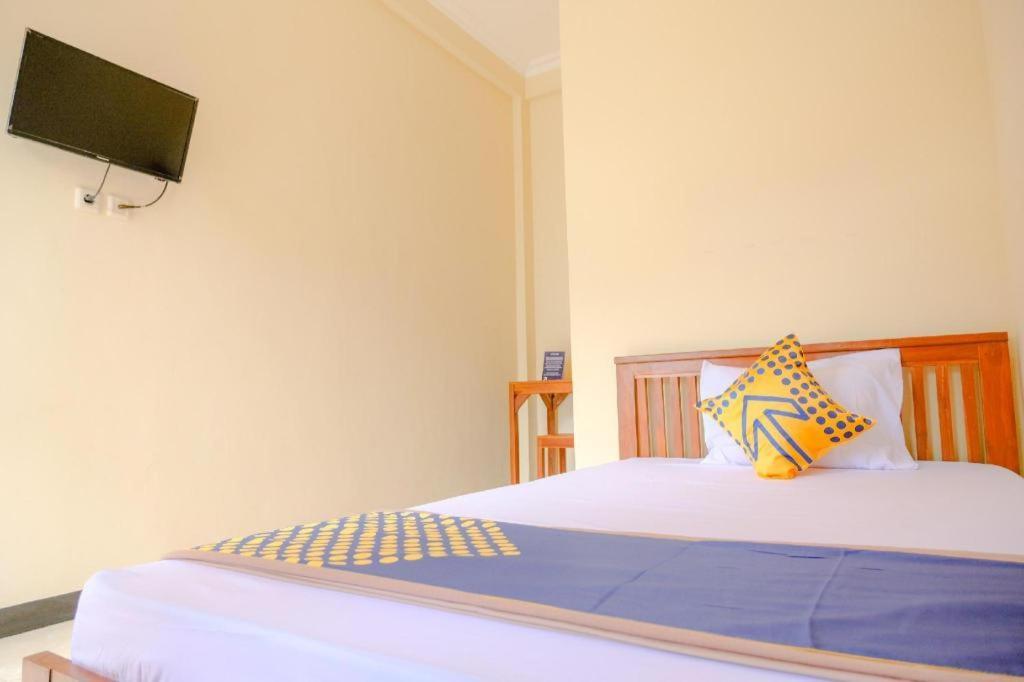 Oyo 2826 Panderman Residence Blitar Εξωτερικό φωτογραφία