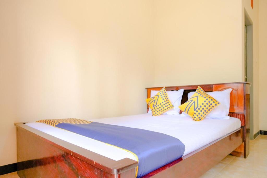 Oyo 2826 Panderman Residence Blitar Εξωτερικό φωτογραφία